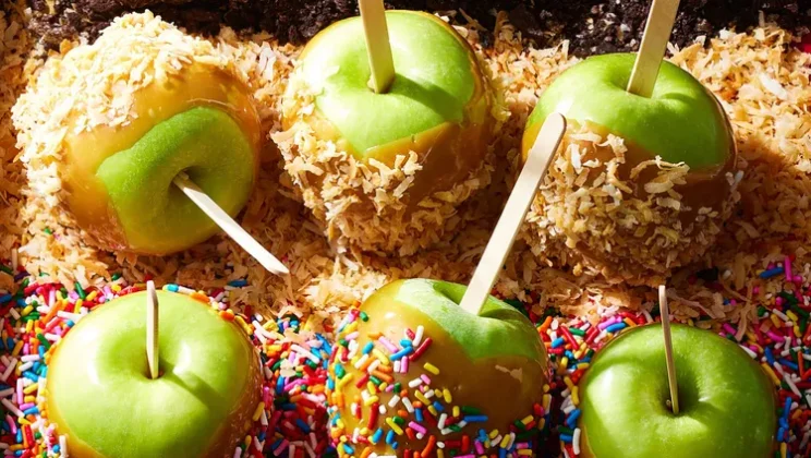 Easy Caramel Apples Recipe You Can Make in 30 Minutes