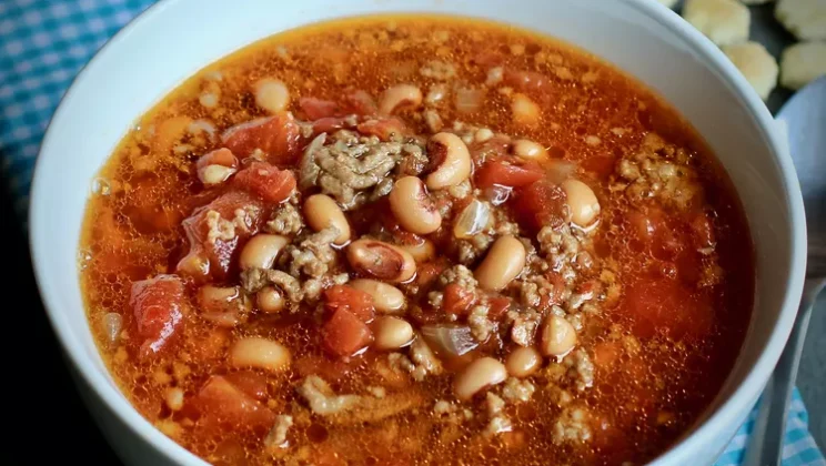 How to Make the Perfect Black-Eyed Pea Soup at Home