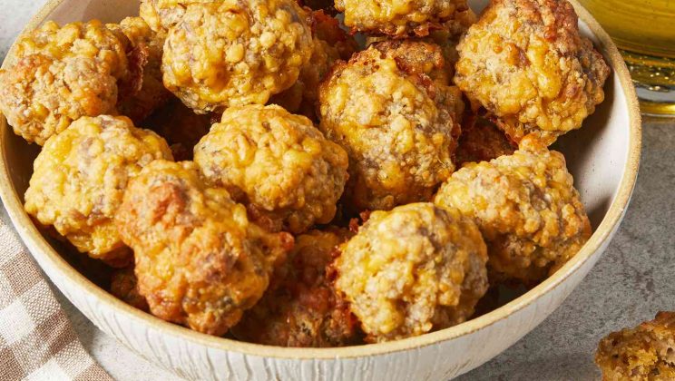 Easy Sausage Balls Recipe You Can Make in 30 Minutes