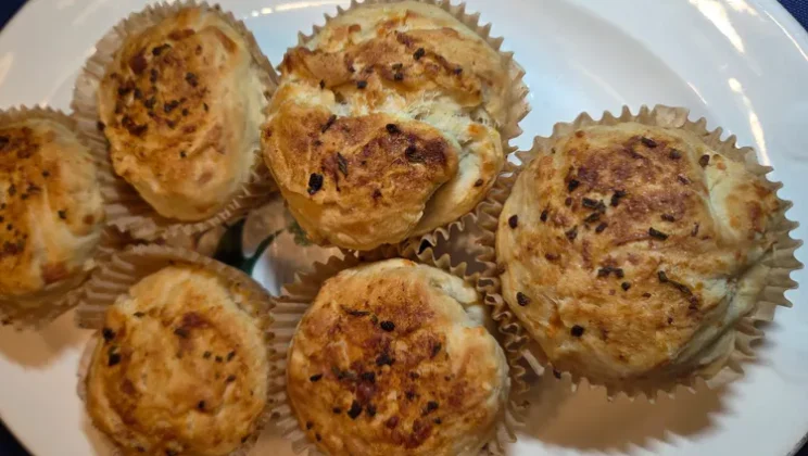 How to Make Garlic Focaccia Muffins (Easy Recipe Step-by-Step)