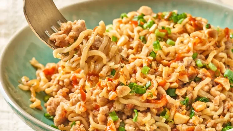 How to Make Crispy Pork and Peanut Noodles (Easy Recipe Step-by-Step)