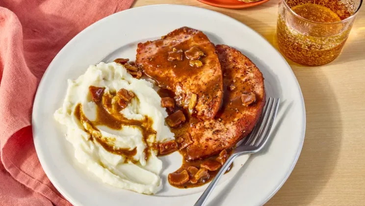 How to Make the Perfect Ham with Red Eye Gravy at Home