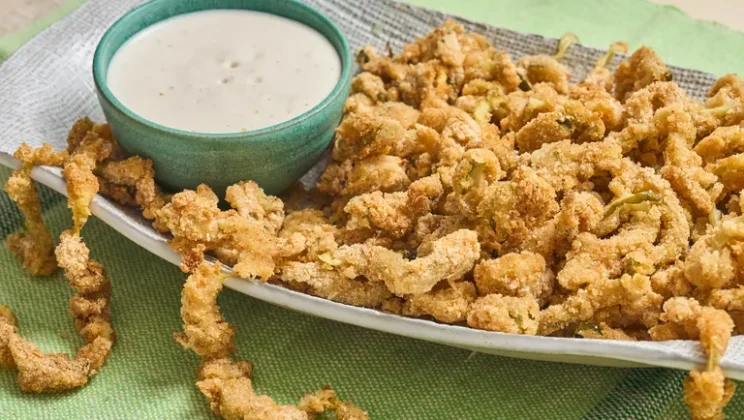 Easy Air Fryer Shoestring Pickles Recipe You Can Make in 30 Minutes