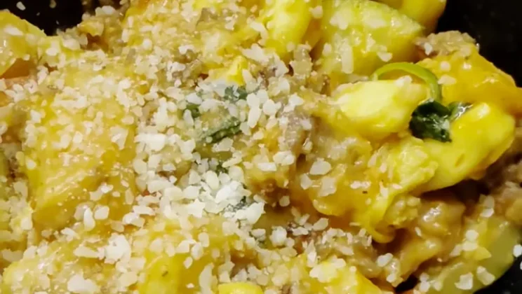 One-Pan Italian Tortellini Bake Recipe — Quick and Easy Homemade Snack