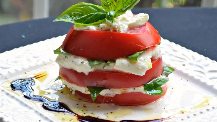 Trending Recipe: How to Make Stacked Tomato and Burrata Salad Step-by-Step